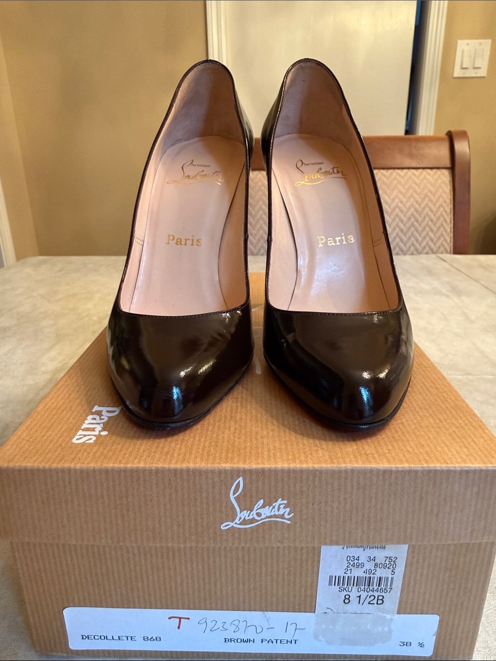 Christian Louboutin Chocolate Brown Patent Pointed Toe Pumps - Classic Stiletto - Picture 2 of 6